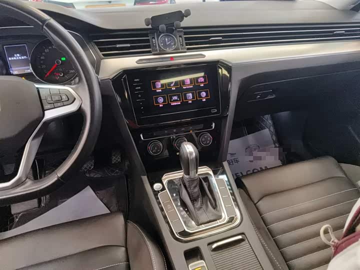 Фото 13 - Volkswagen Magotan