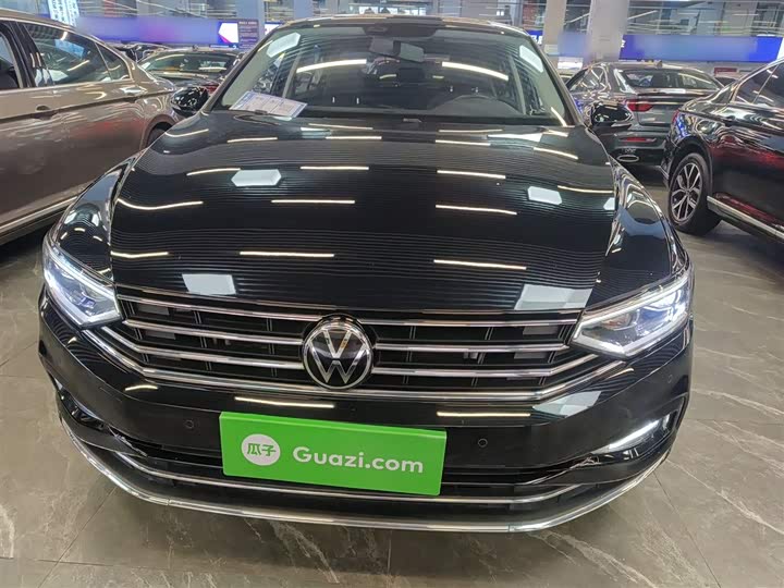 Фото 3 - Volkswagen Magotan