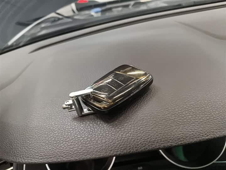 Фото 9 - Volkswagen Magotan