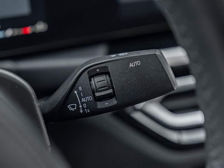 Фото 19 - BMW 3 Series