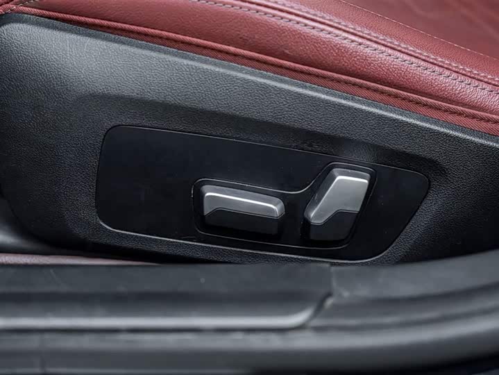 Фото 21 - BMW 3 Series