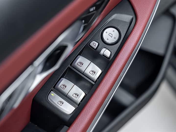 Фото 23 - BMW 3 Series