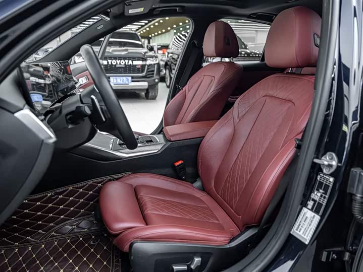 Фото 32 - BMW 3 Series