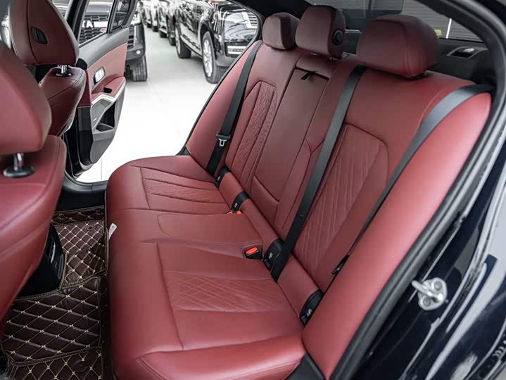 Фото 34 - BMW 3 Series