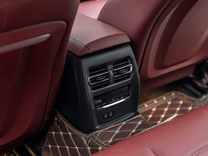 Фото 35 - BMW 3 Series