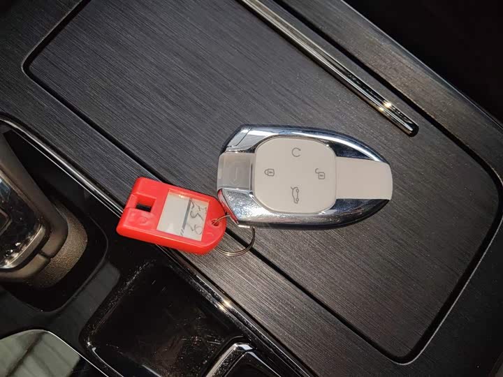 Фото 9 - GAC Trumpchi ES9