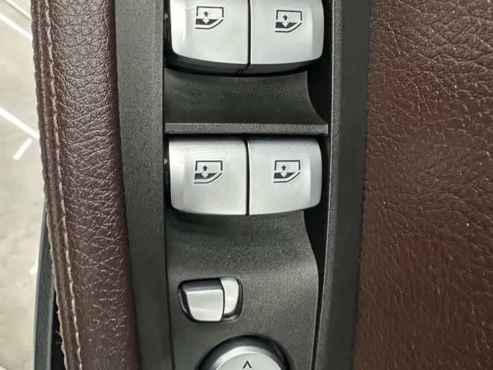 Фото 10 - BMW 1 Series