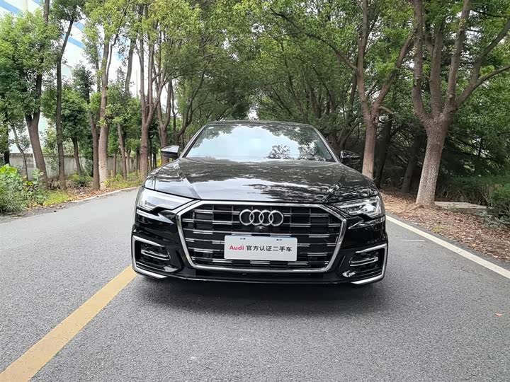 Фото 2 - Audi A6L