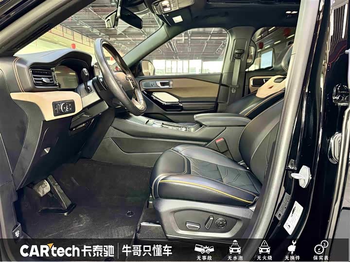 Фото 17 - Ford Explorer