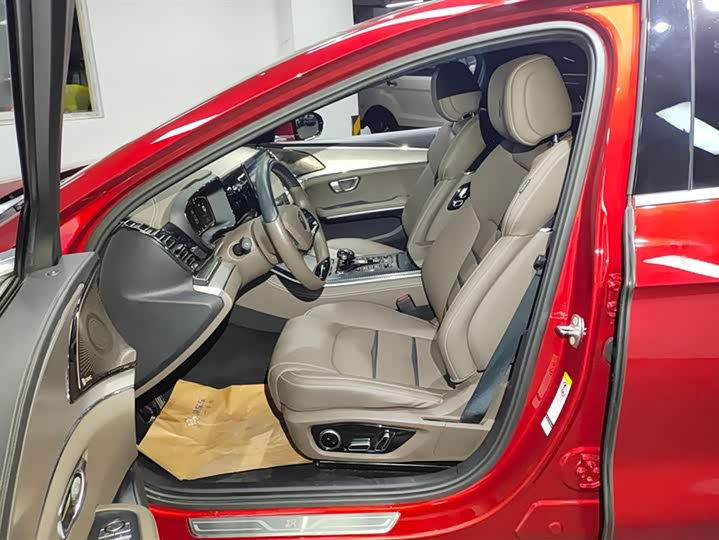 Фото 9 - BYD Han