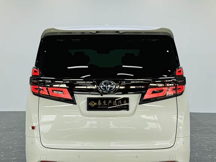Фото 14 - Toyota Vellfire