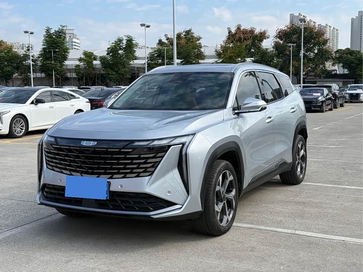 Фото 1 - Geely Atlas L