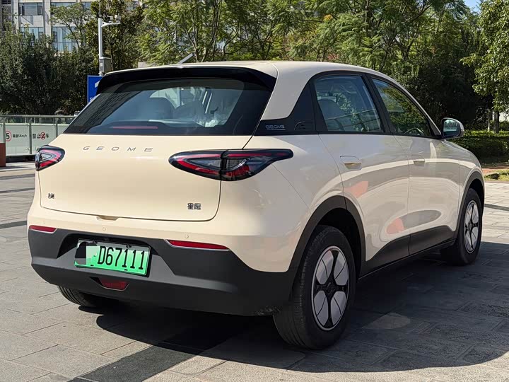 Фото 10 - Geely Galaxy Geome