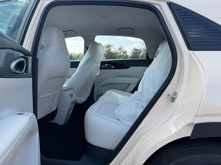 Фото 7 - Geely Galaxy Geome