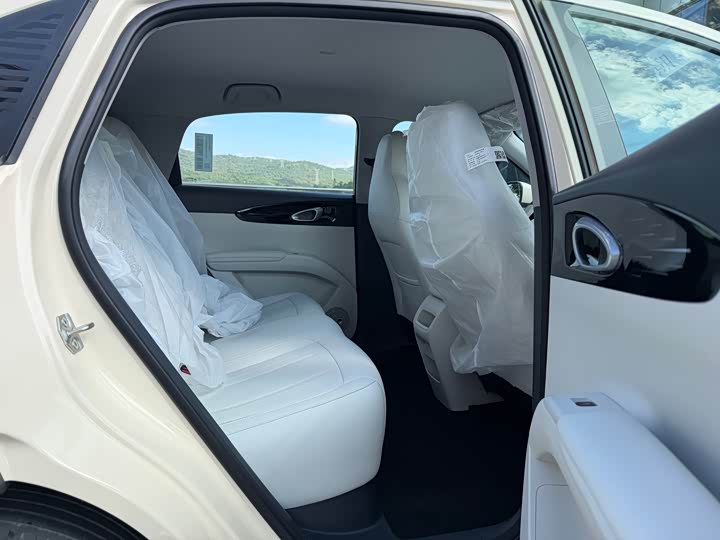 Фото 8 - Geely Galaxy Geome