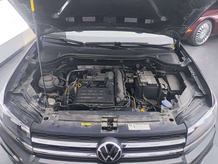 Фото 11 - Volkswagen Tharu