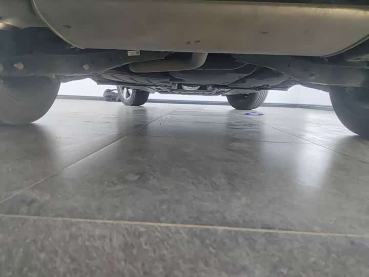 Фото 9 - Volkswagen Tharu