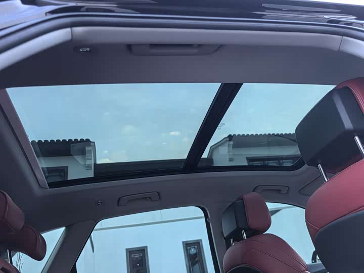 Фото 21 - Audi Q5L