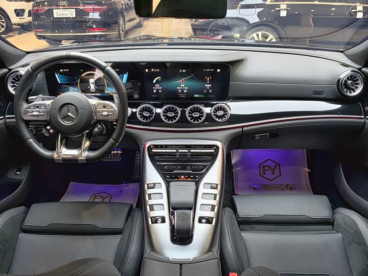 Фото 13 - Mercedes-Benz AMG GT