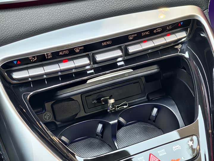 Фото 19 - Mercedes-Benz AMG GT