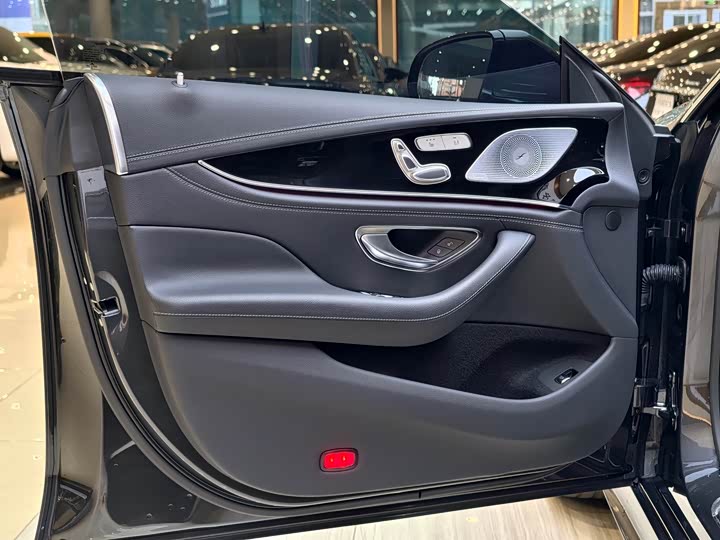 Фото 4 - Mercedes-Benz AMG GT