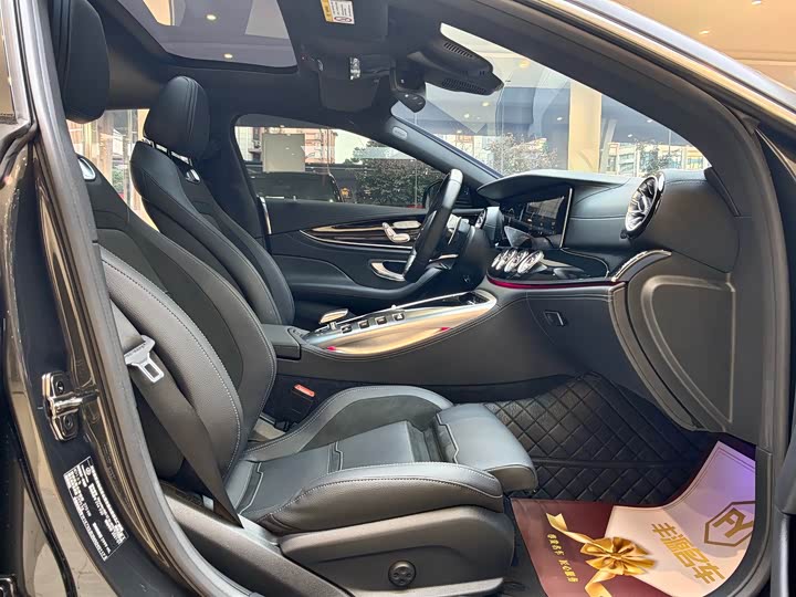 Фото 8 - Mercedes-Benz AMG GT