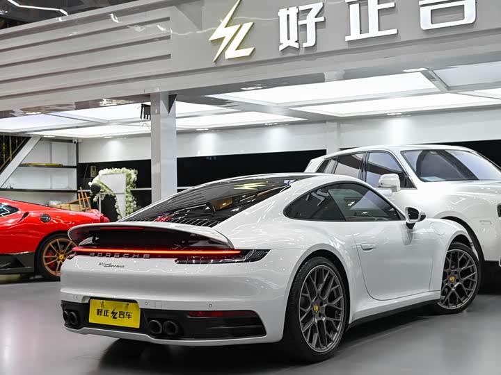 Фото 7 - Porsche 911