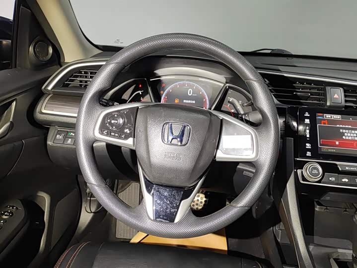 Фото 15 - Honda Civic