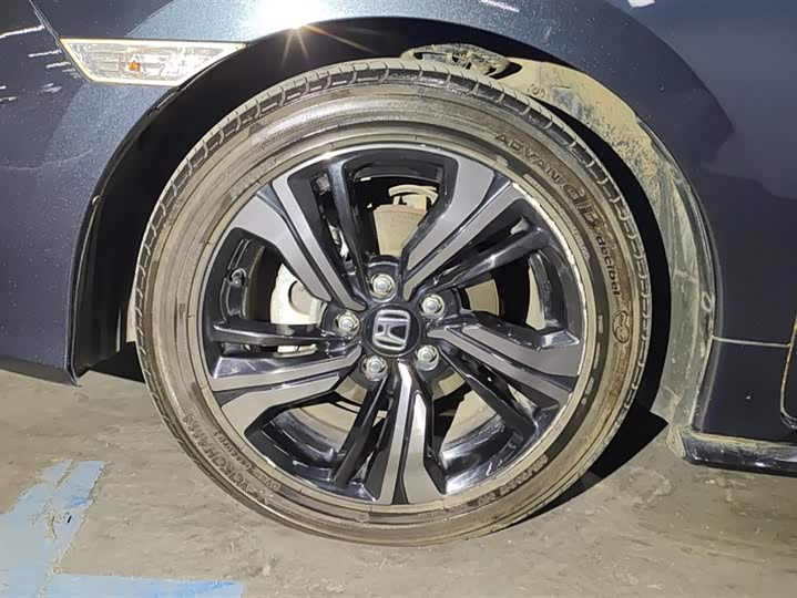 Фото 6 - Honda Civic