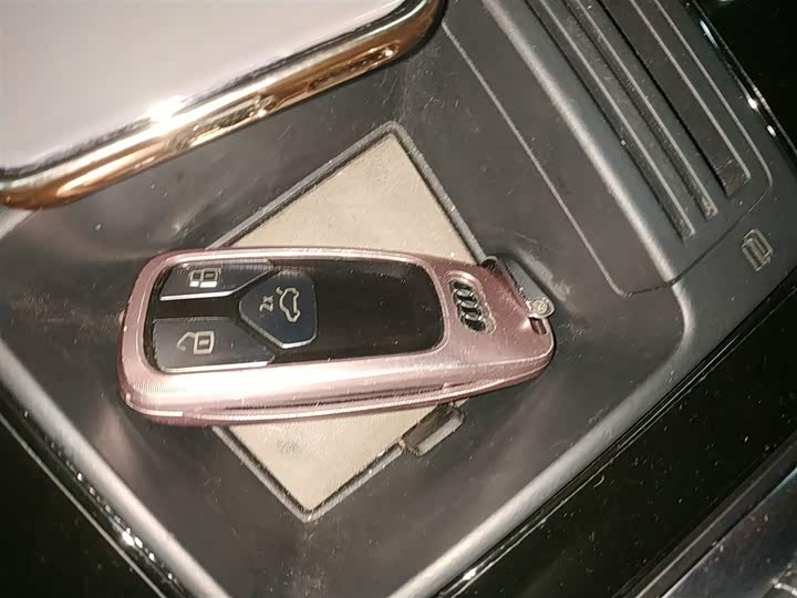 Фото 9 - Audi Q5L Sportback