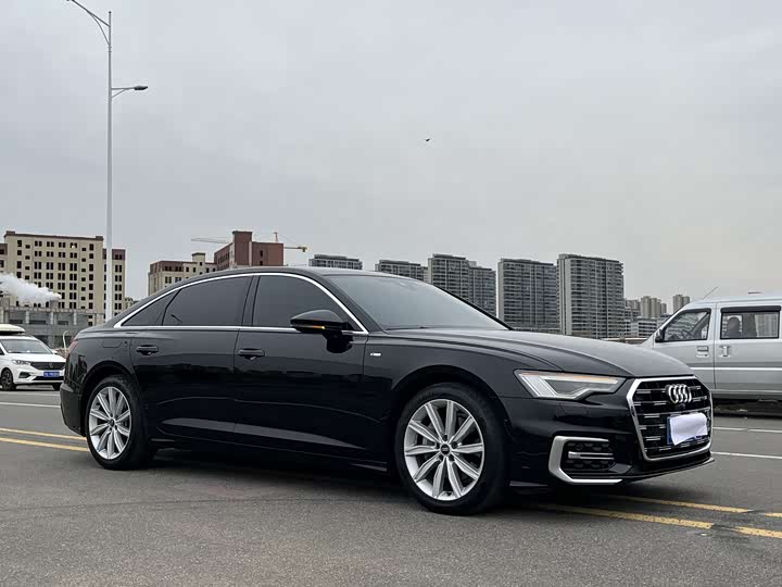 Фото 3 - Audi A6L