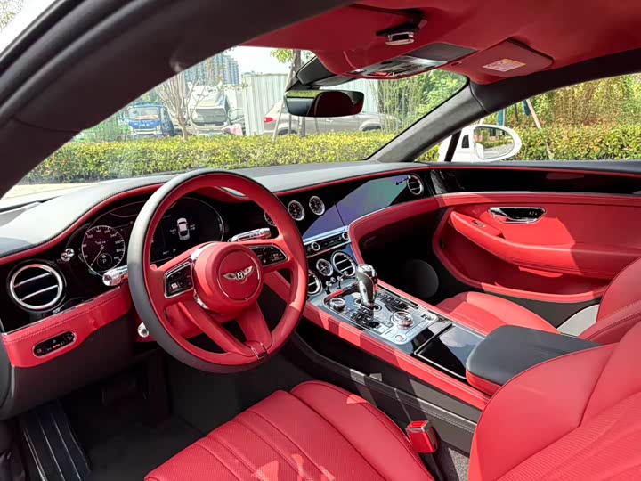 Фото 5 - Bentley Continental GT