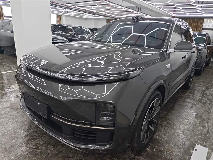 Фото 2 - LiXiang L8