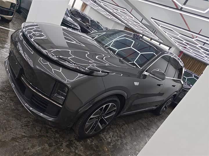 Фото 5 - LiXiang L8