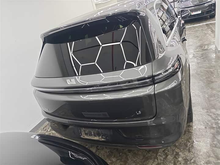 Фото 6 - LiXiang L8