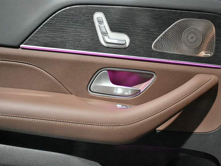 Фото 11 - Mercedes-Benz GLE-Class