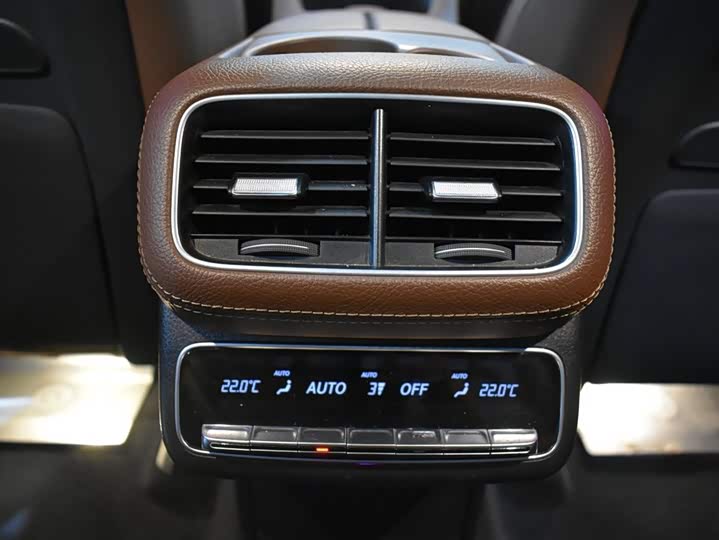 Фото 12 - Mercedes-Benz GLE-Class