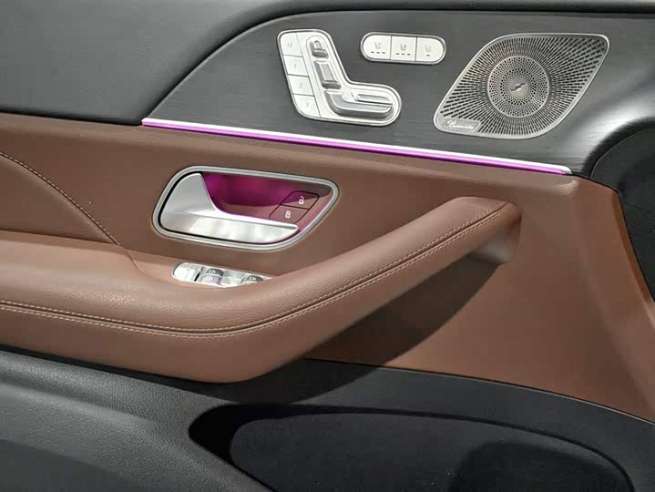 Фото 9 - Mercedes-Benz GLE-Class