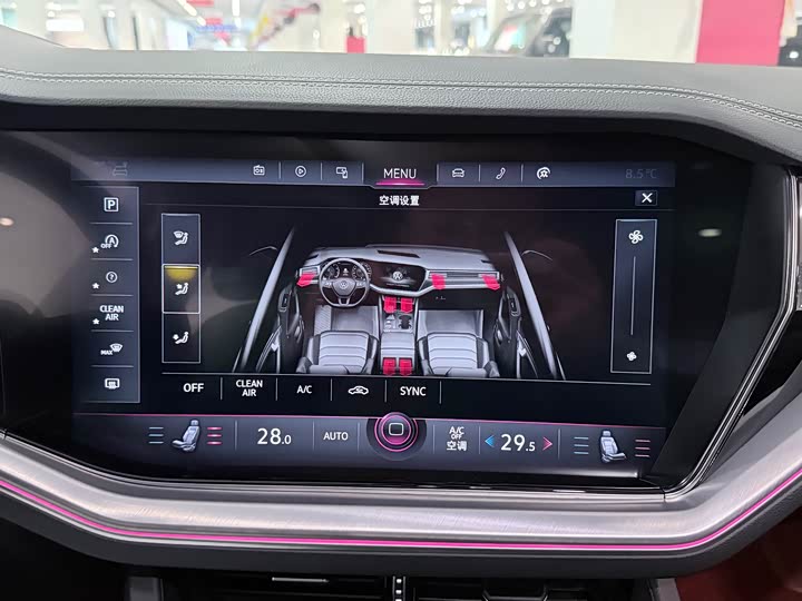 Фото 20 - Volkswagen Touareg