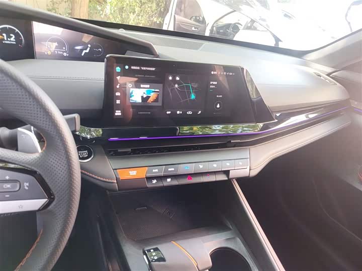 Фото 13 - Changan UNI-V