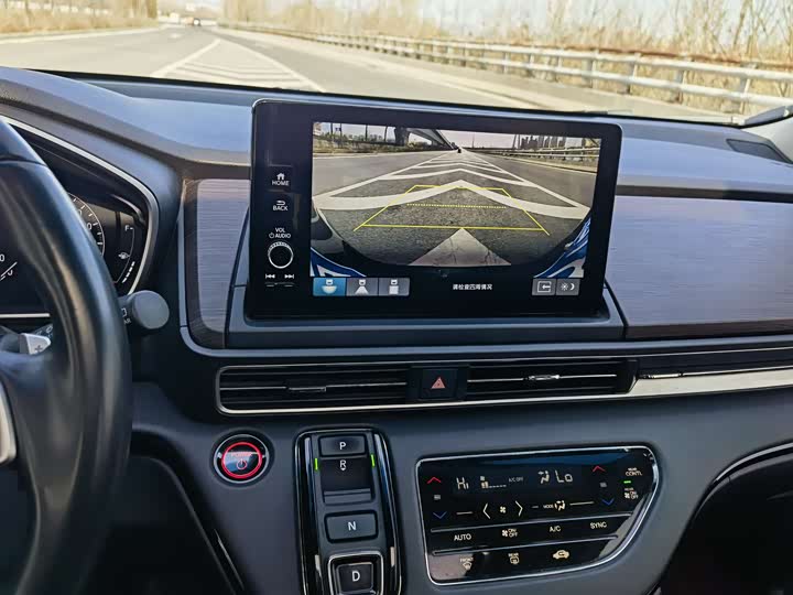 Фото 12 - Honda Odyssey