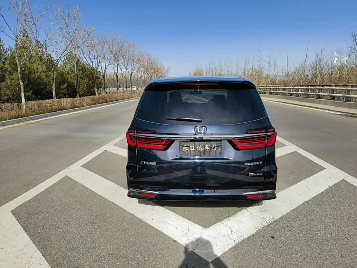 Фото 5 - Honda Odyssey