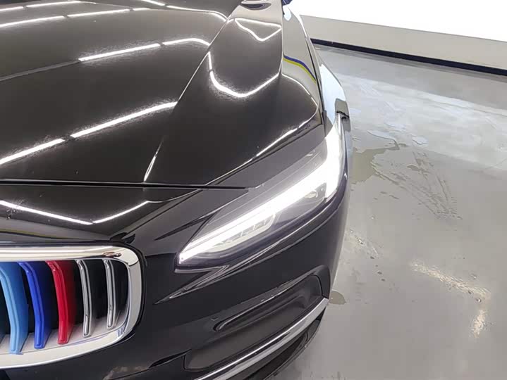 Фото 5 - Volvo S90