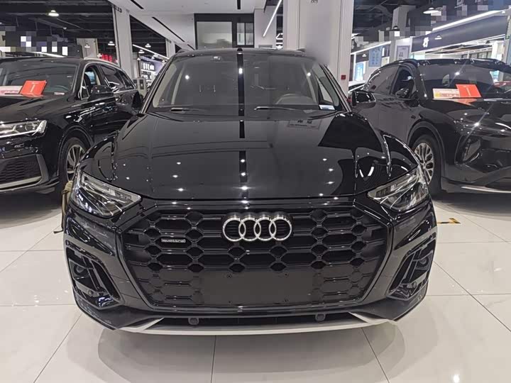 Фото 3 - Audi Q5L