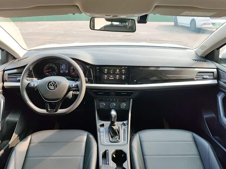 Фото 10 - Volkswagen Lavida