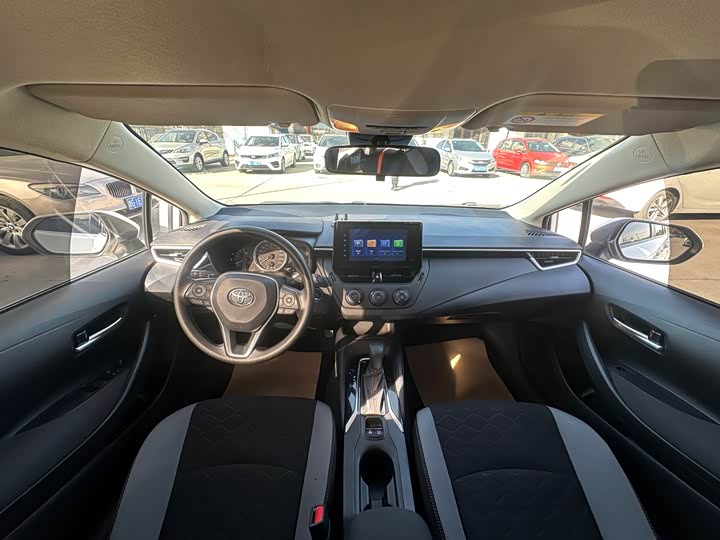 Фото 6 - Toyota Corolla