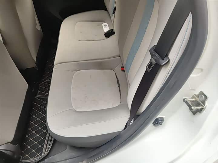 Фото 14 - Changan BenBen E-Star