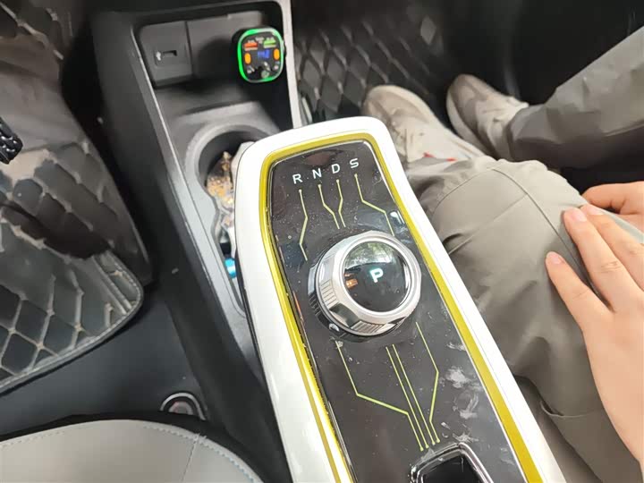 Фото 7 - Changan BenBen E-Star