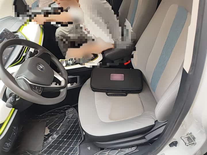 Фото 8 - Changan BenBen E-Star