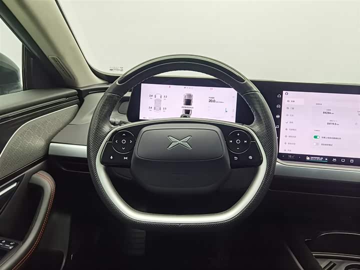 Фото 11 - XPeng P7